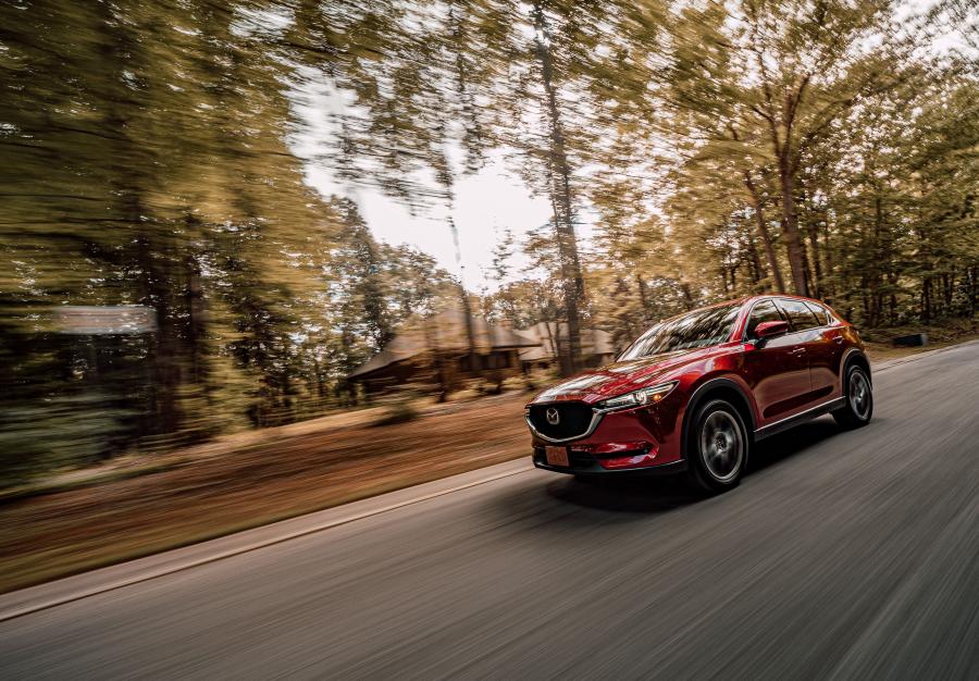  Mazda CX-5 Signature Skyactiv-D 2018 года  (CA) (фото 4 из 20)